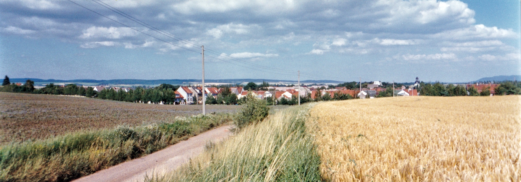 Blick aus Richtung Werther nach Osten auf Neue Straße und Kesselberg.