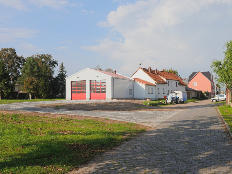 Das 2014 erbaute Feuerwehrhaus in der Rinnestraße 