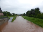 Richtung Dorfbrücke bei Hochwasser 2013 